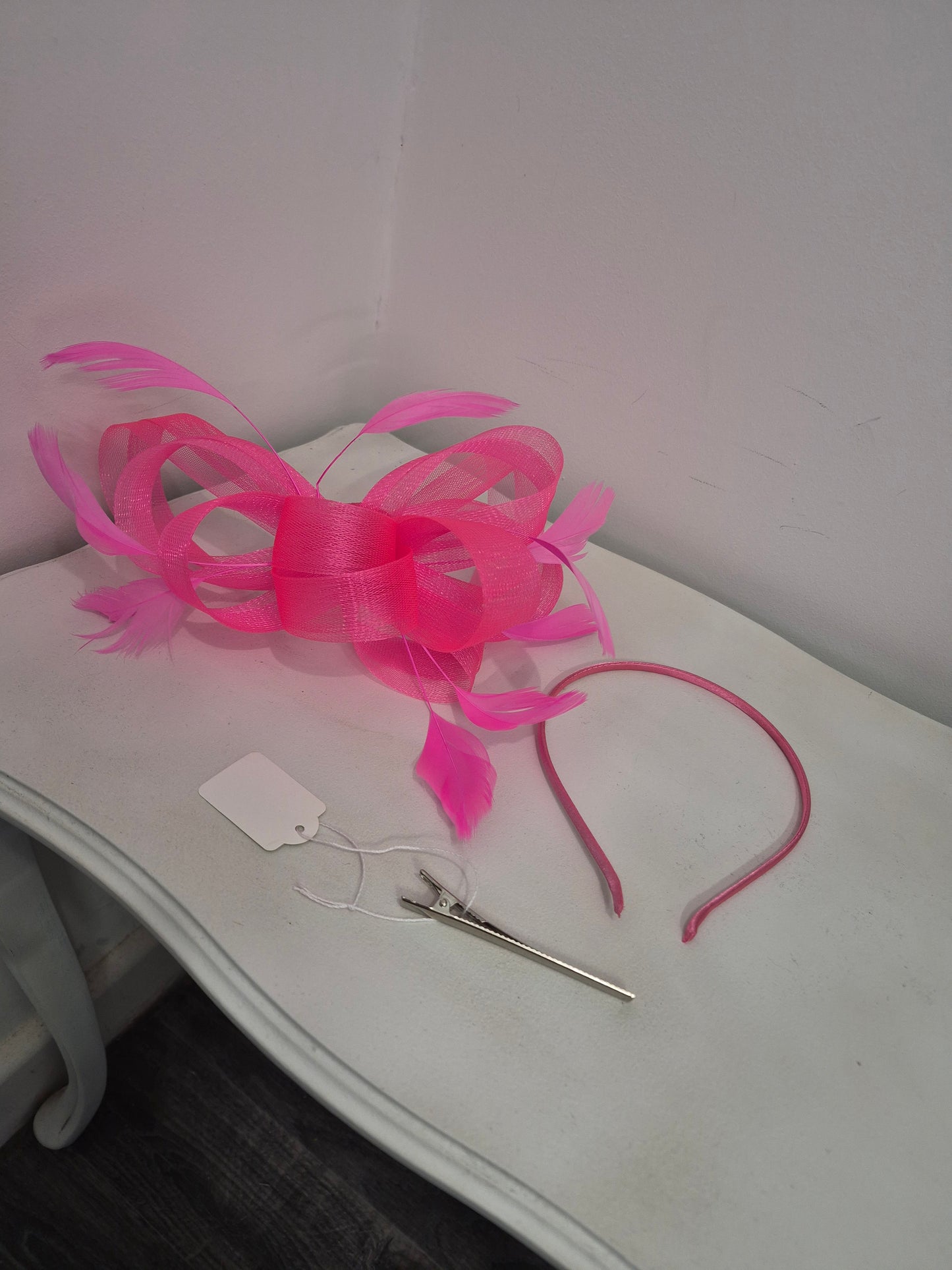 Vibrant pink Fascinator