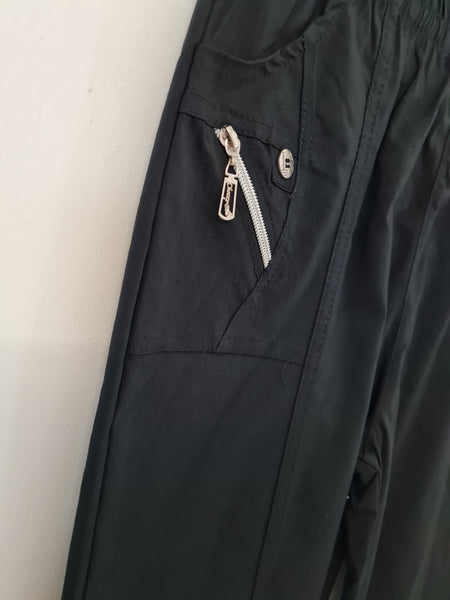 Cropped Cargo