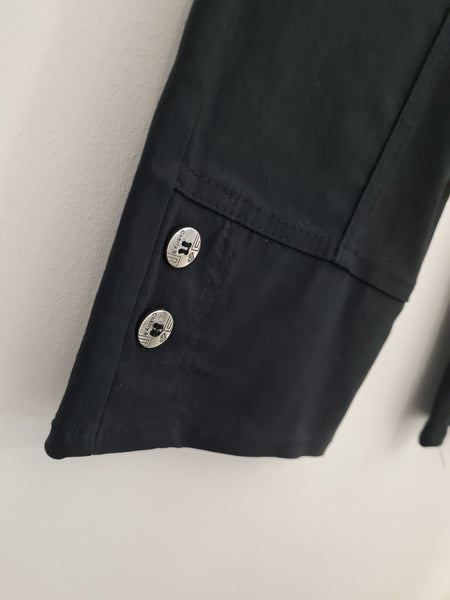 Cropped Cargo