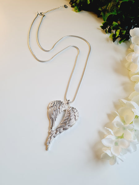 Angel Wings Necklace 04