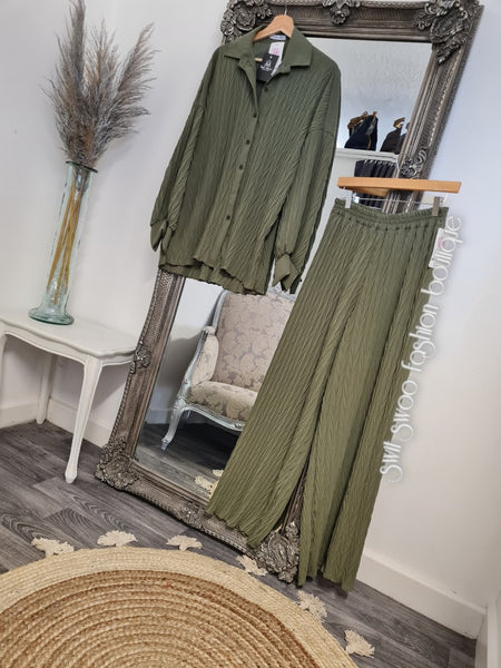 2 Piece Crinkle Set